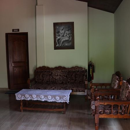 Hotel Sanasuma Rest Anuradhapura Esterno foto