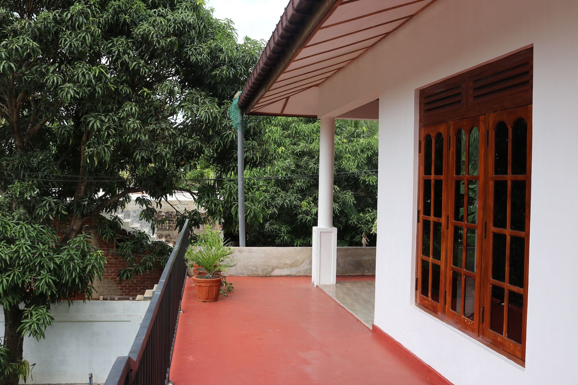 Hotel Sanasuma Rest Anuradhapura Esterno foto